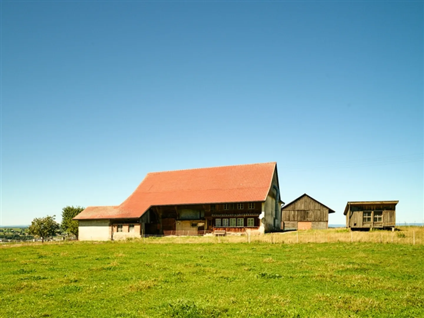 Detached farmhouse with outbuildings. Great land and huge potential. - Photo 5 of 7