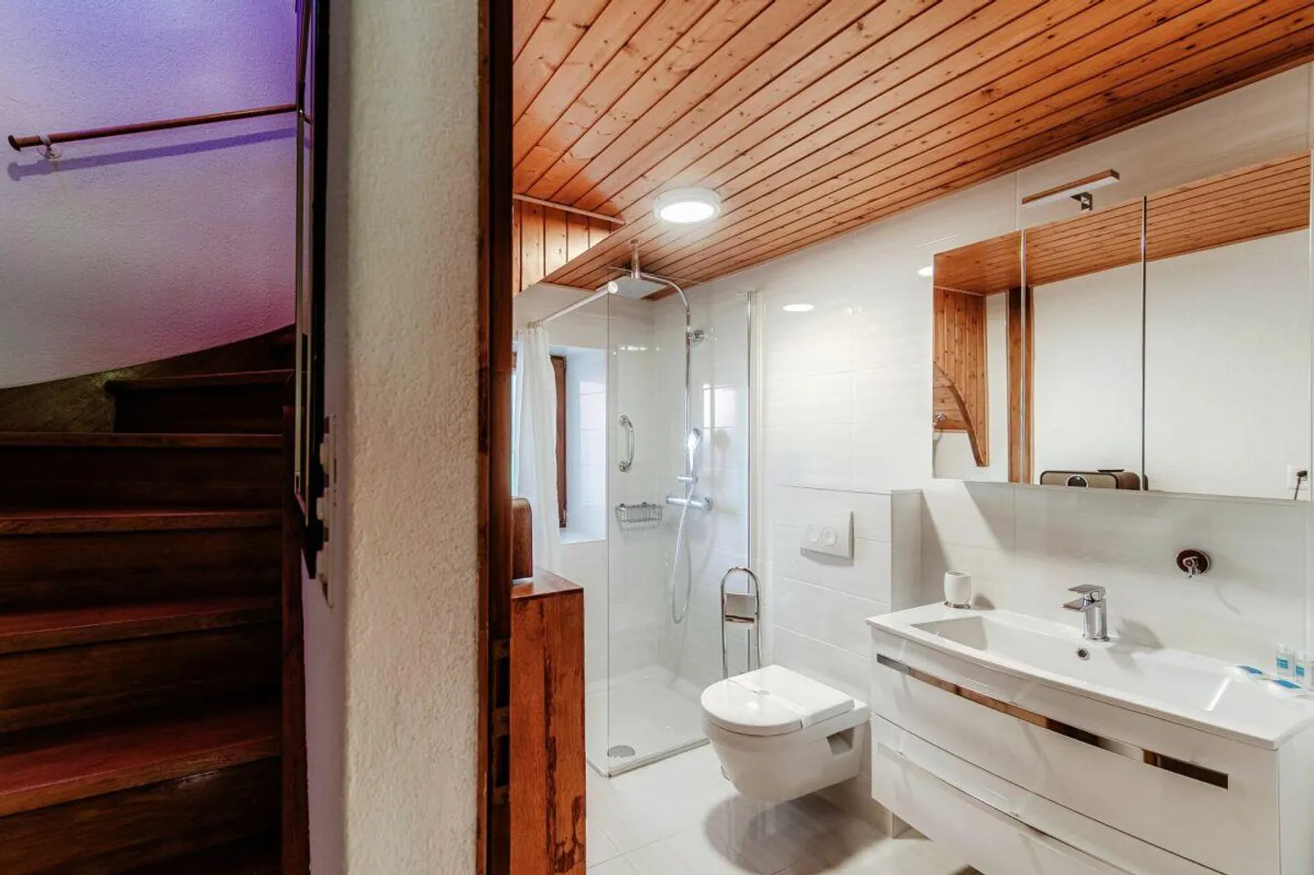 Cozy renovated duplex near the EOC of Bellinzona - Photo 13 of 15