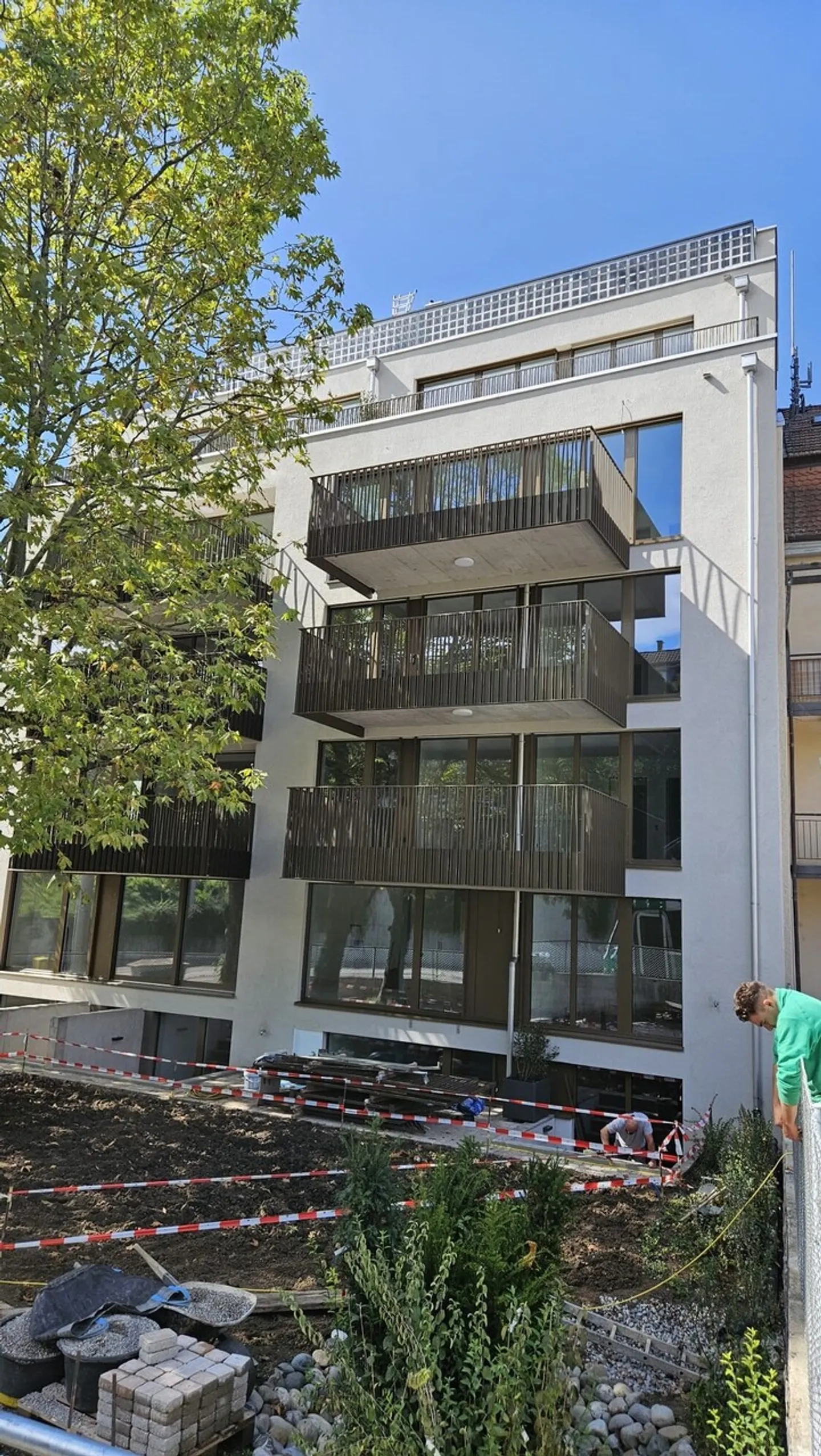 Moderno appartamento giardino di 5,5 stanze vicino alla stazione del tram Riehen - Foto 7 di 10