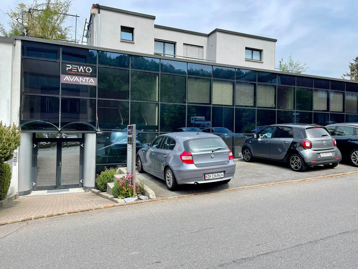 Modernes Büro in Baar - Foto 4 von 12