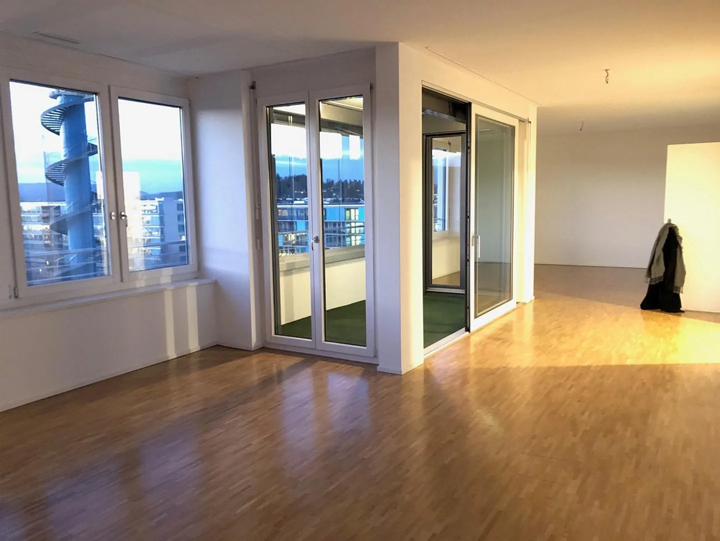 Helle 4.5 Zimmer Wohnung - Foto 2 von 6