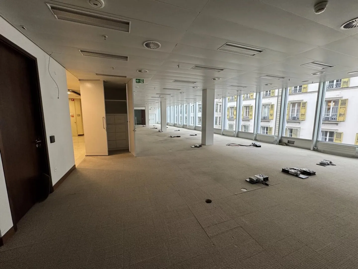 Offices Rue du Rhône - Photo 6 of 7