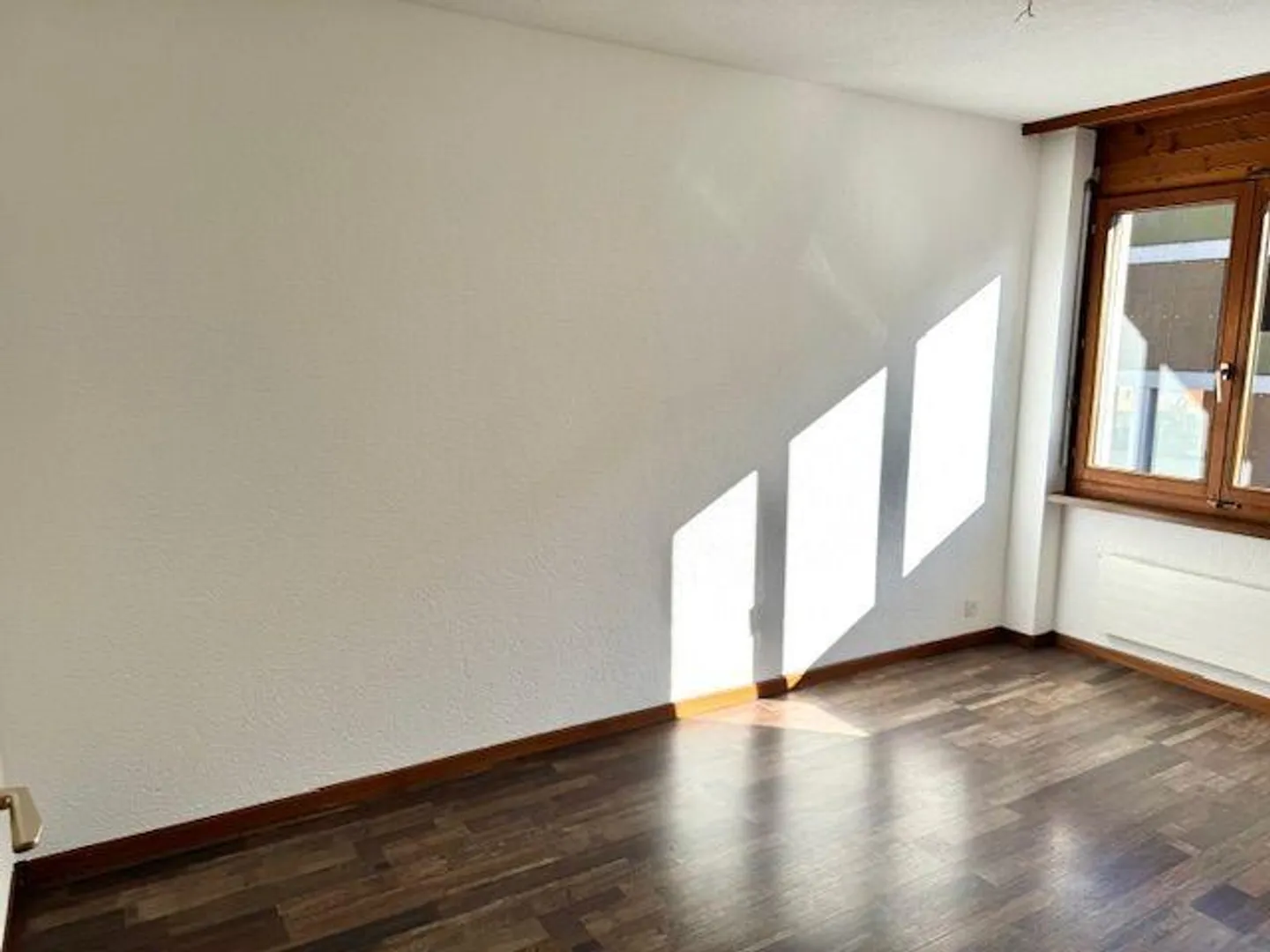 Appartamento di 4,5 locali in un bel quartiere residenziale - Foto 4 di 9