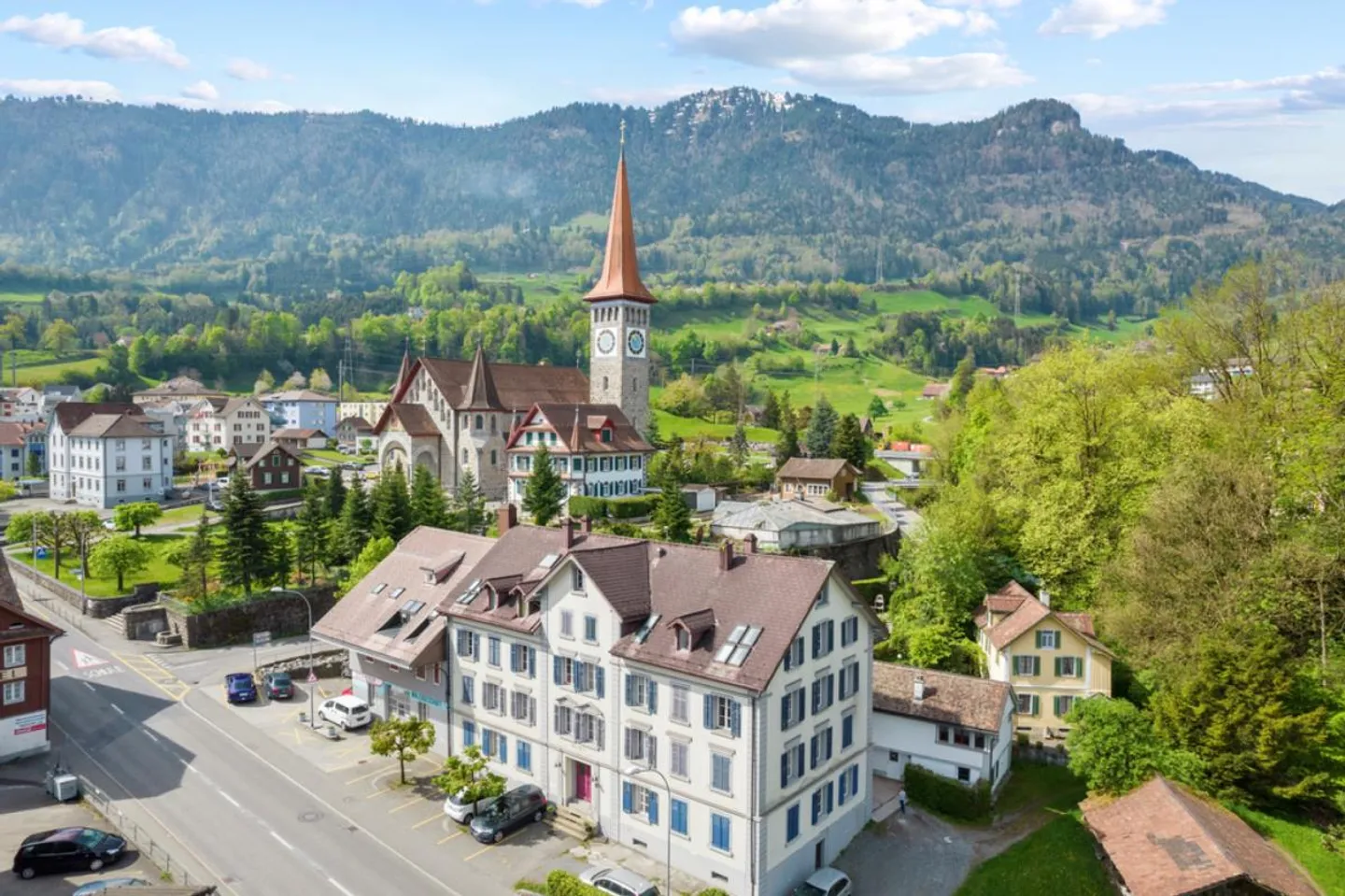 Appartement ancien élégant avec confort moderne - Photo 1 sur 10