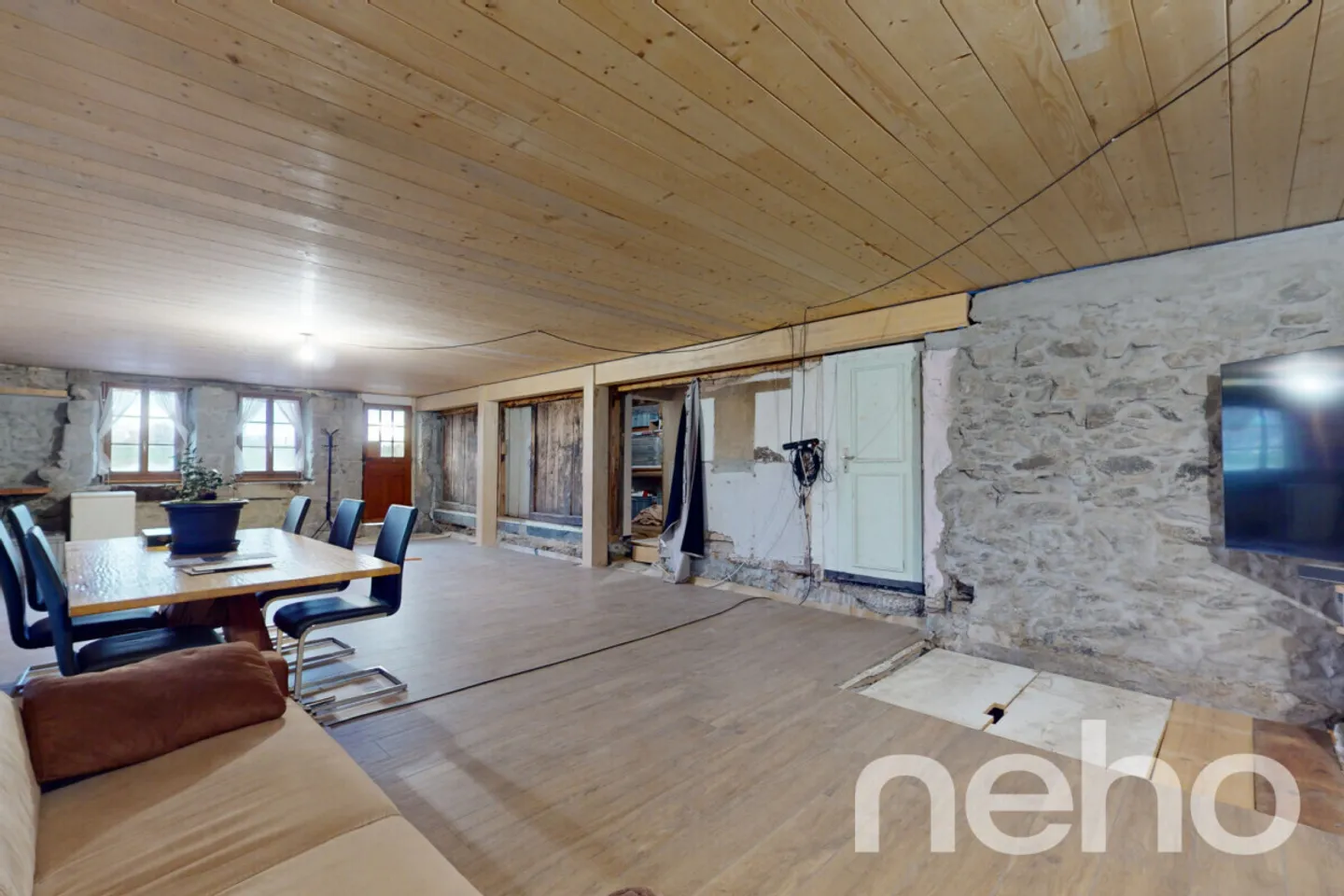 Ideal for a family or an investor! - Photo 1 of 11