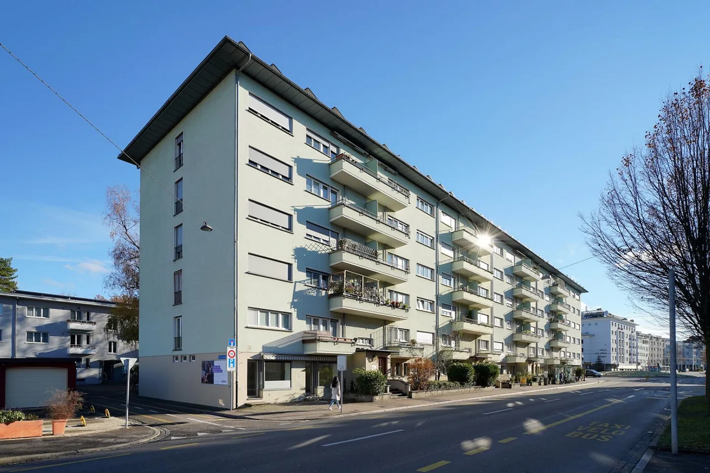 Appartamento singolo con balcone soleggiato - Foto 1 di 5