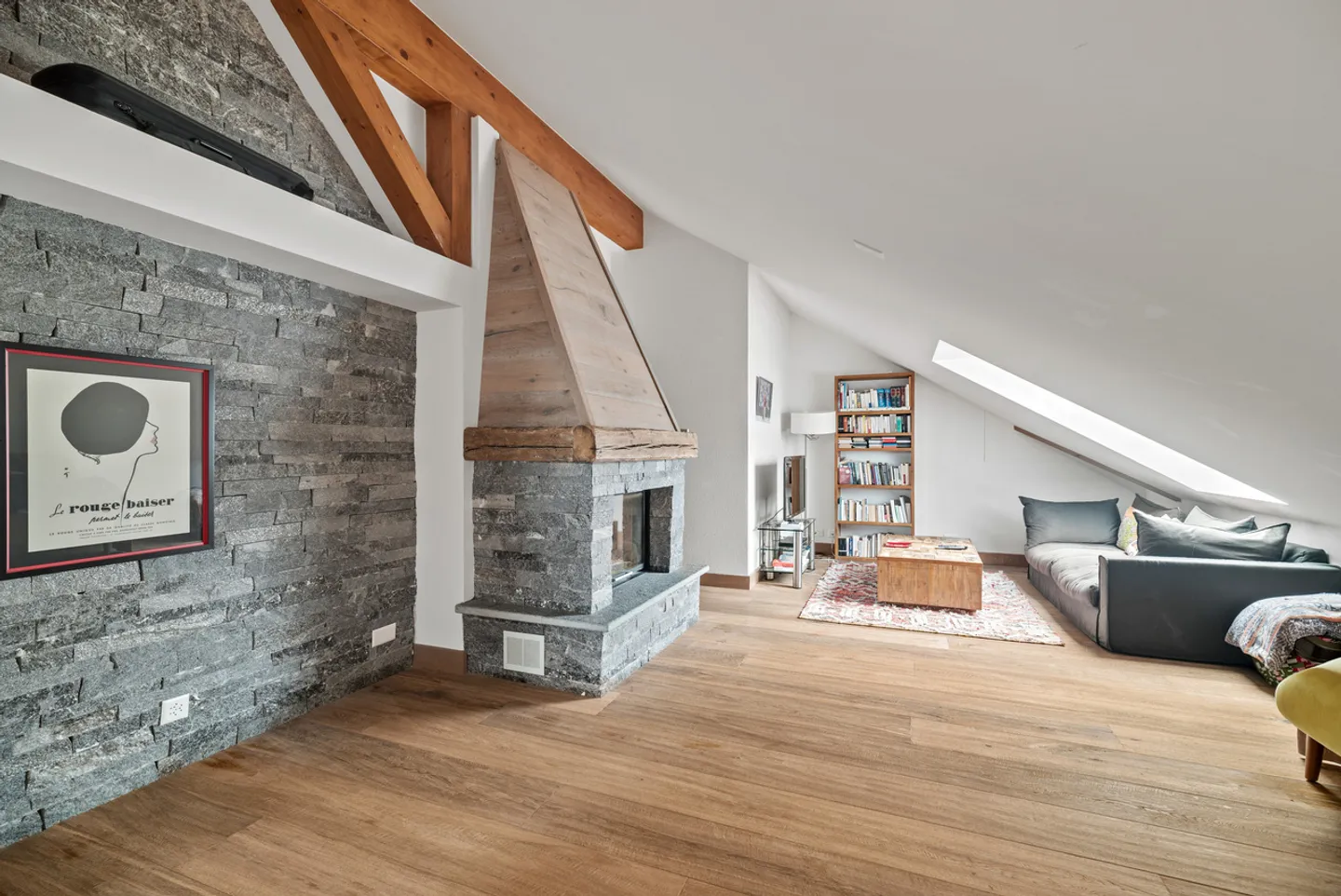 Spacious duplex in a modern residence in the center of Founex - Photo 9 of 13