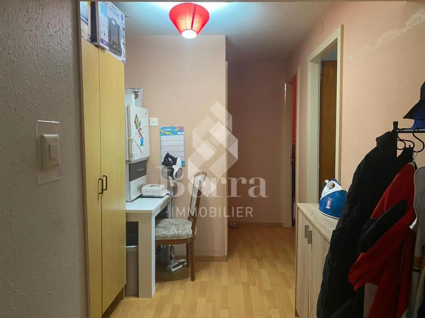 Bâtiment partagé avec café-bar et appartements - au cœur du vieux village de Saxon - Photo 9 sur 11