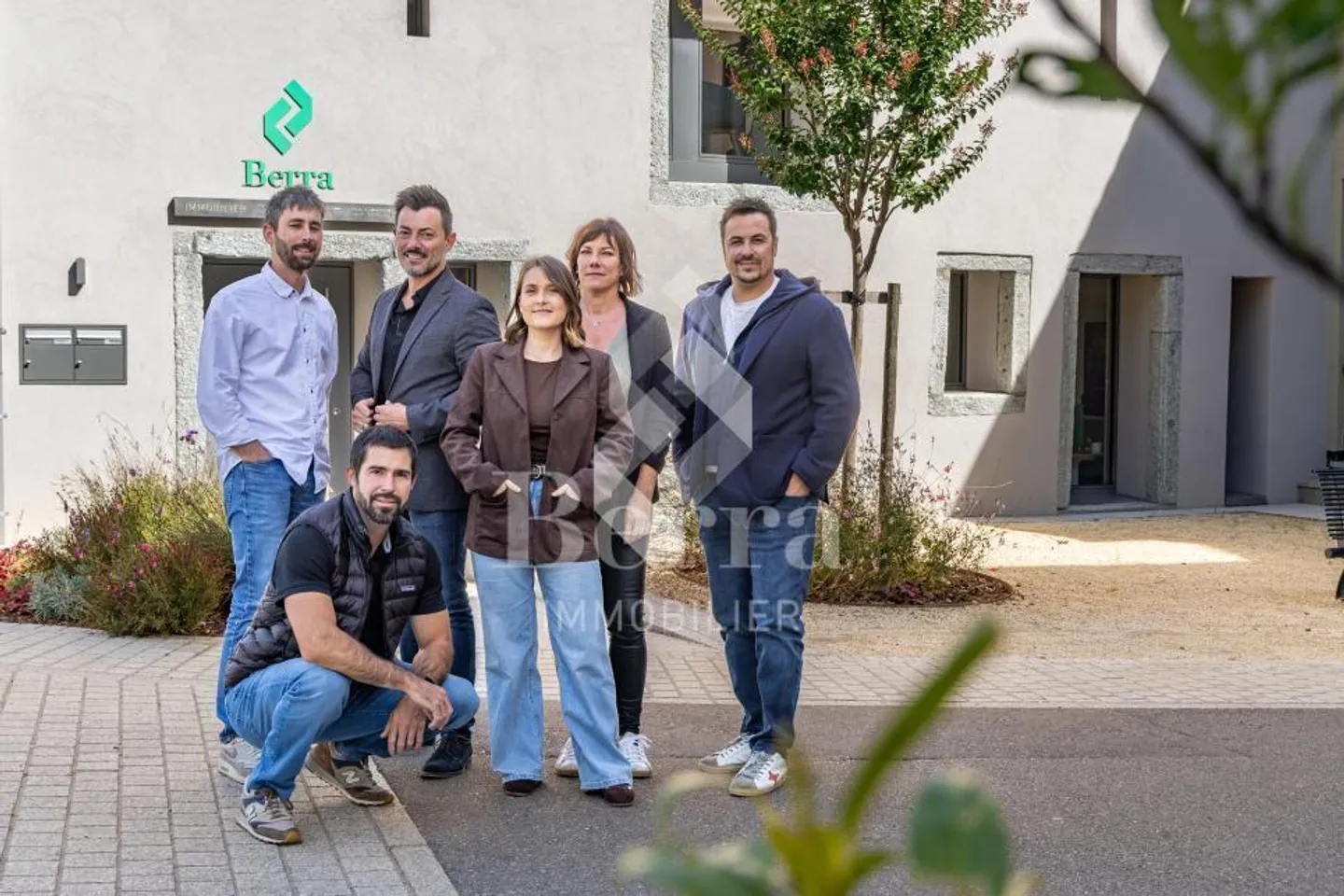 Bâtiment partagé avec café-bar et appartements - au cœur du vieux village de Saxon - Photo 11 sur 11