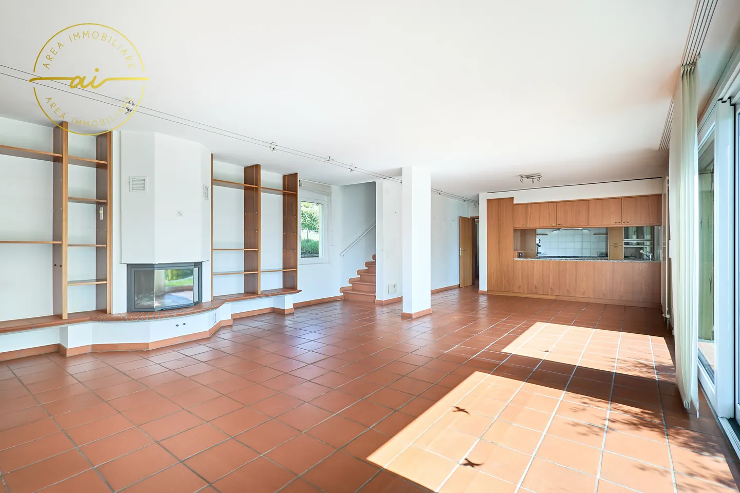 VILLA MIT GETRENNTEM STUDIO UND WUNDERSCHÖNEM GARTEN - Foto 10 von 13