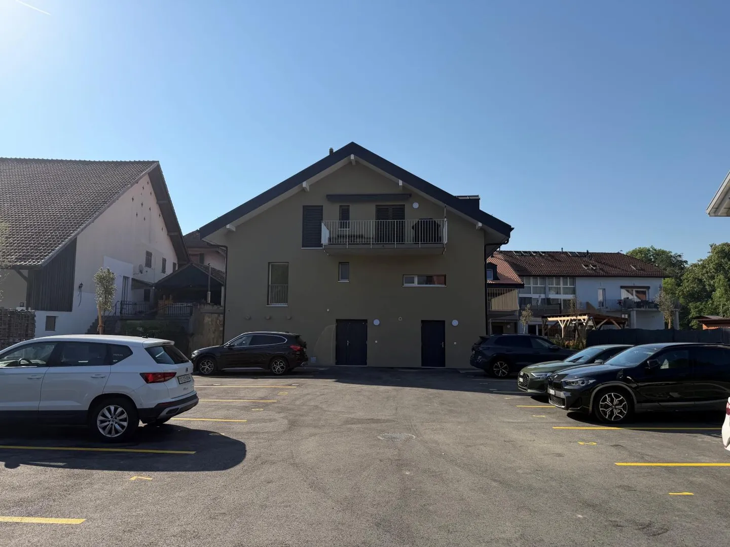 Bell'appartamento nuovo di 3,5 locali nel bel villaggio di Mathod - Foto 8 di 8