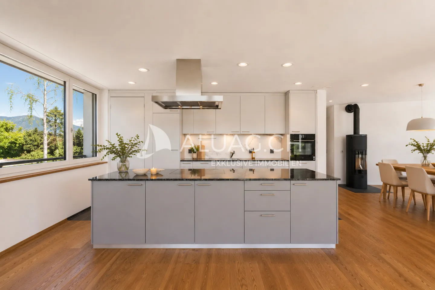 NEW BUILD APARTMENT WITH MODERN LIVING CONCEPT - Photo 2 of 8