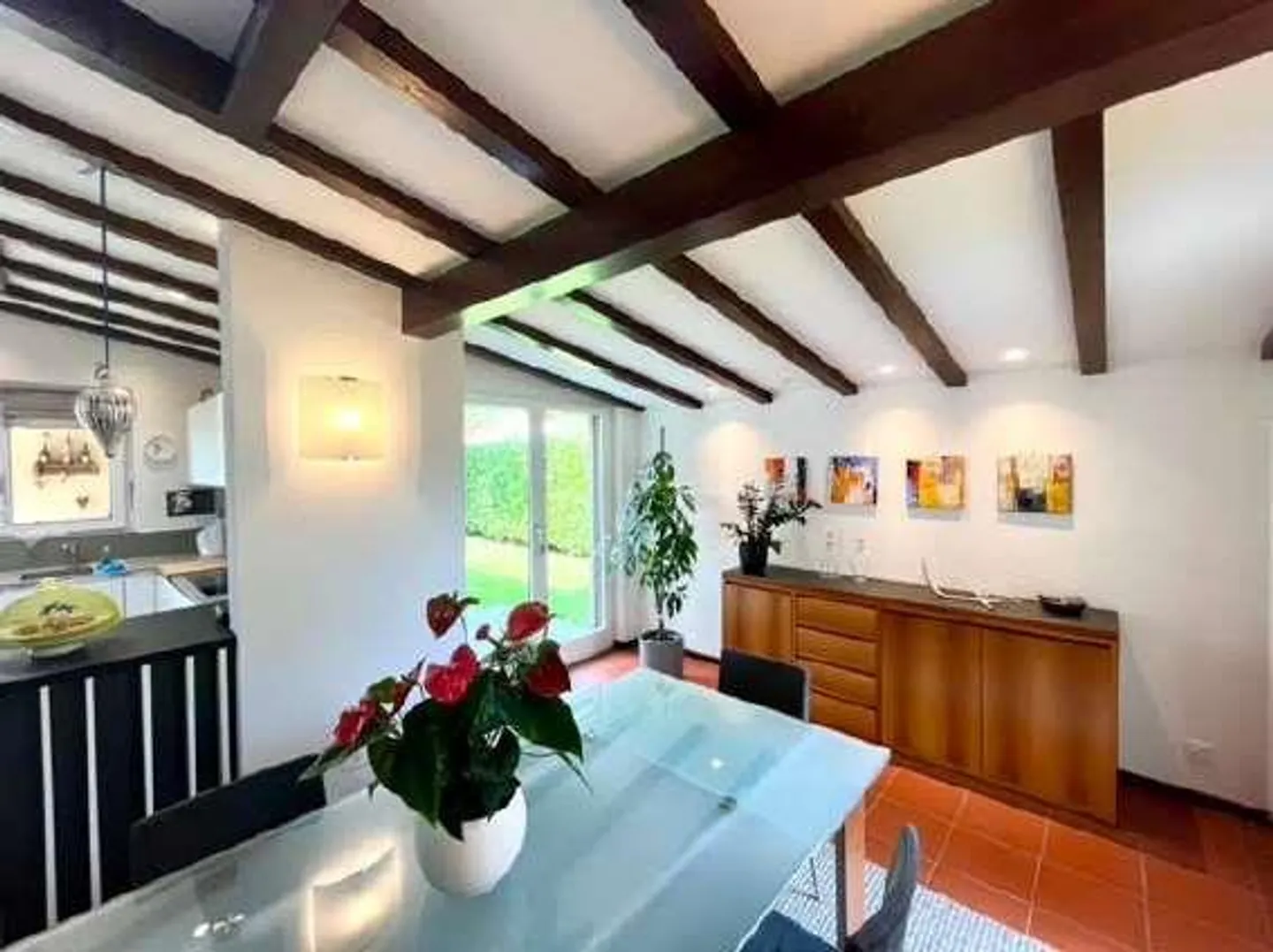 Elegante Villa mit privatem Garten im Herzen von Collina d'Oro - Foto 10 von 13