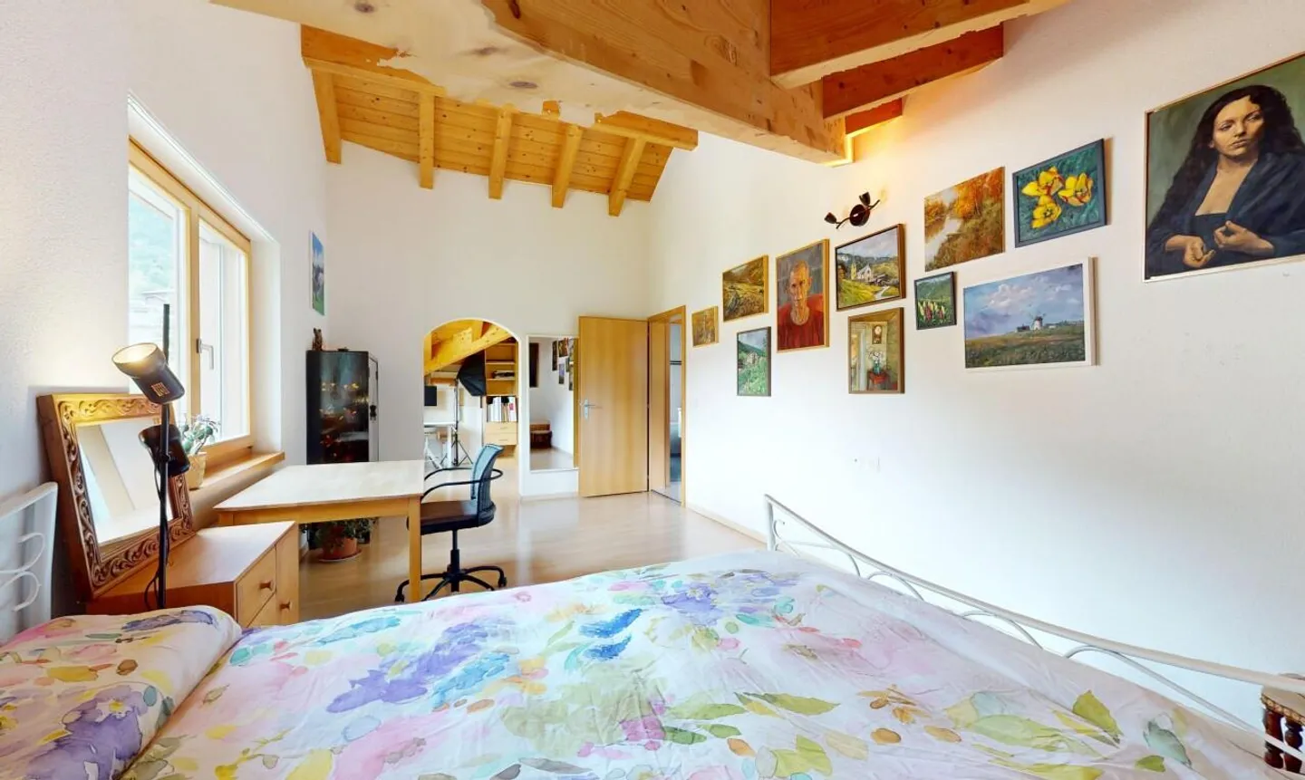 Penthouse with View & Comfort - Photo 5 of 11