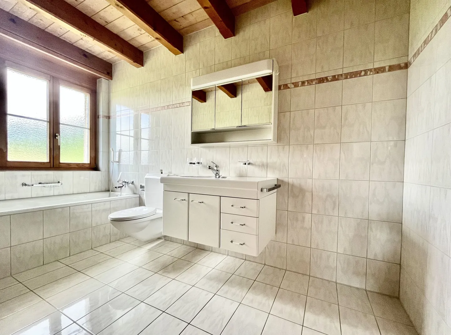 Appartamento accogliente all'ultimo piano con balcone - Foto 10 di 13