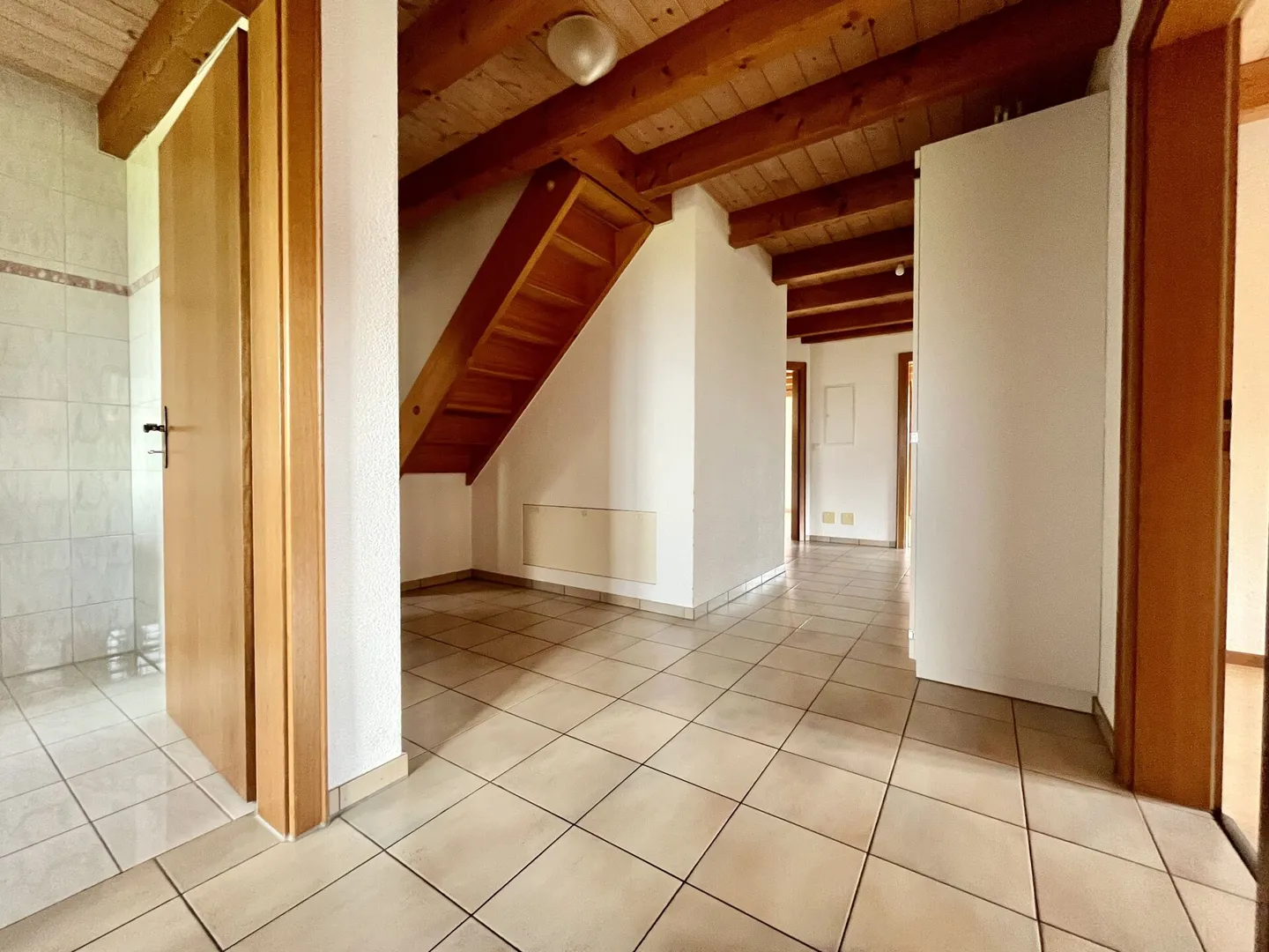 Appartamento accogliente all'ultimo piano con balcone - Foto 9 di 13