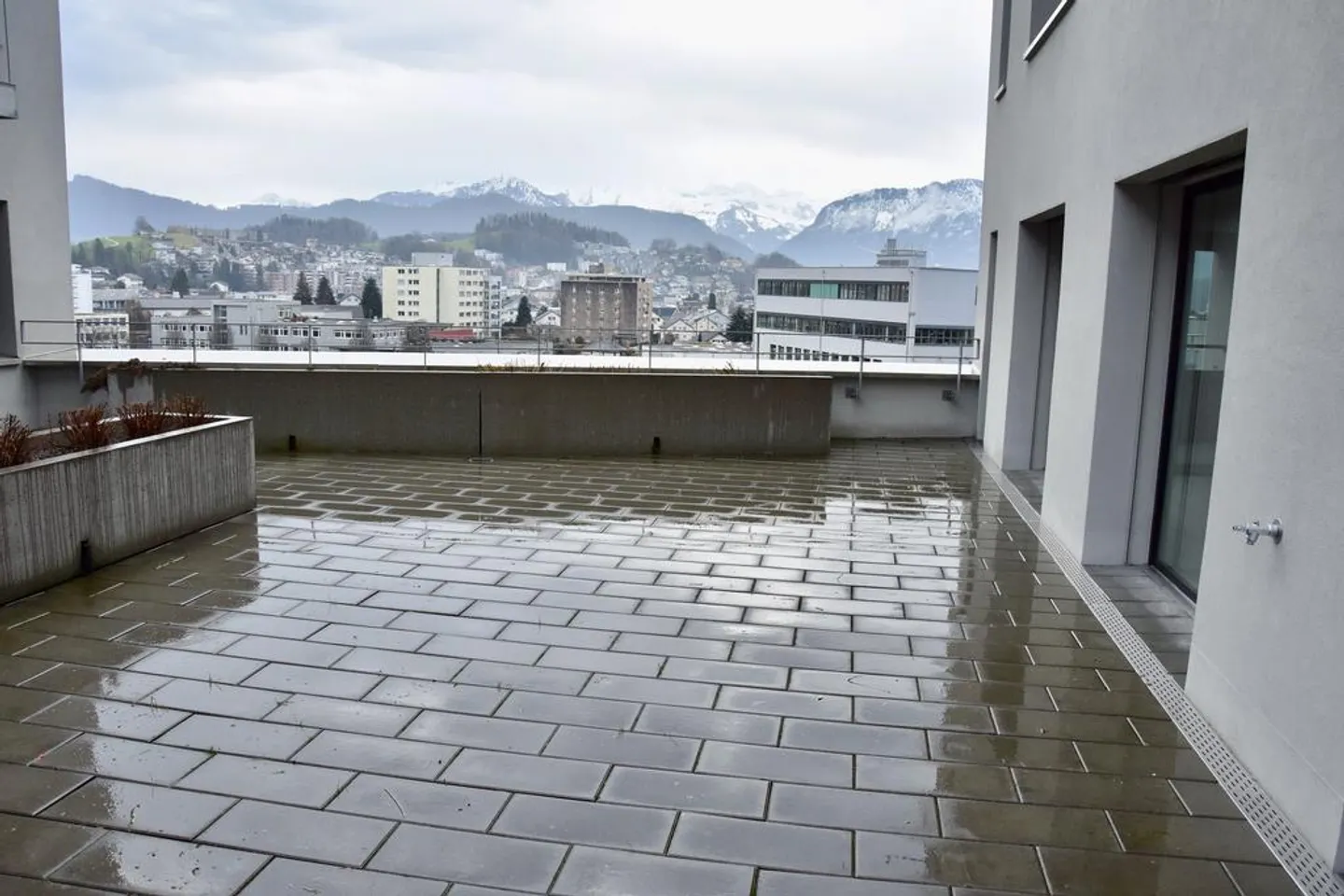95 m2 Terrasse Privée au Mattenhof - Photo 6 sur 8