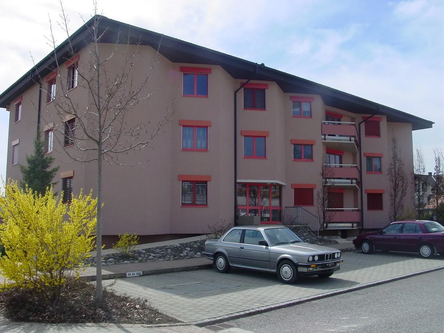 Beautiful 4.5 Room Apartment in Alterswil - Photo 8 of 10