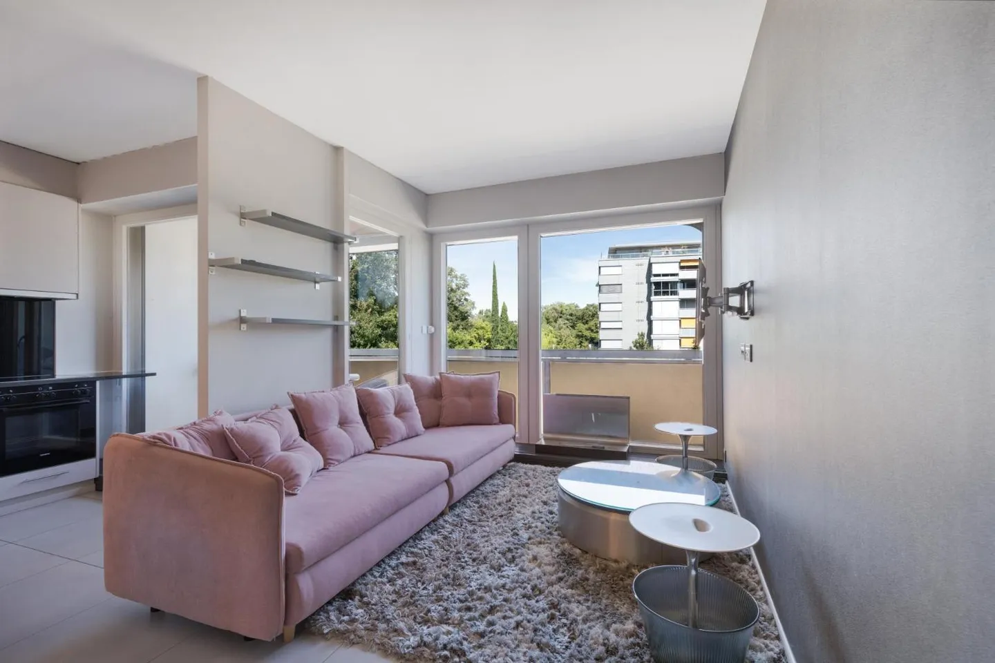 Charmant Appartement Meublé - Photo 4 sur 13