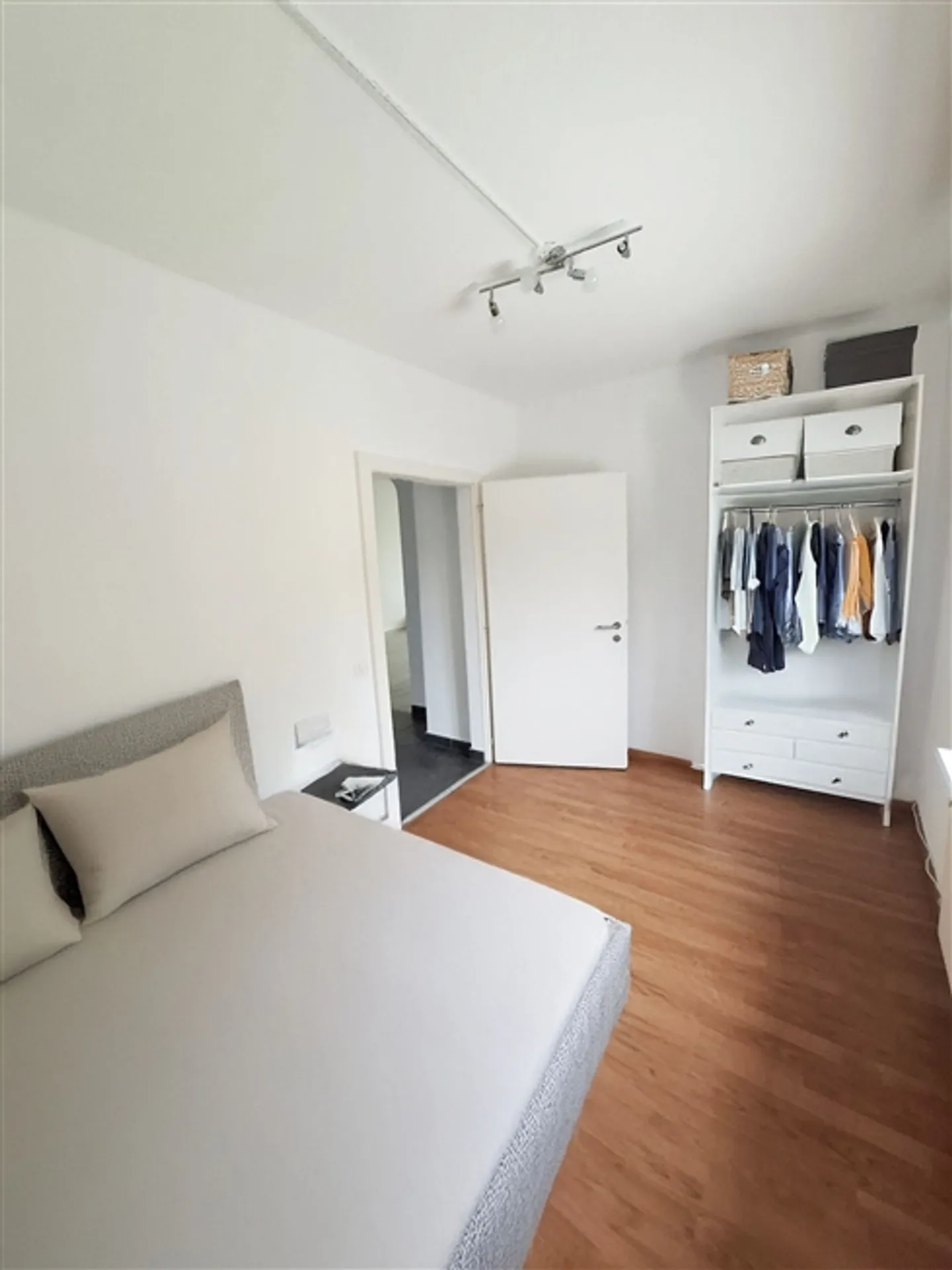 4 Room apartment - Photo 6 of 8