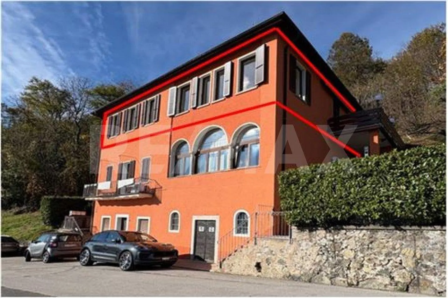 Trois appartements au dernier étage avec vue sur le lac et jardin - Photo 3 sur 13