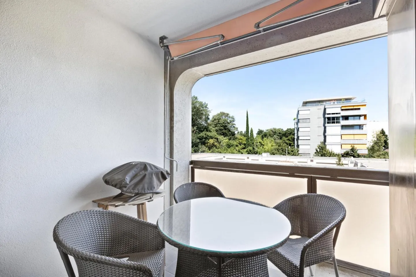 Charmant Appartement Meublé - Photo 6 sur 13