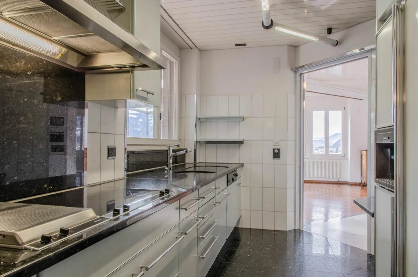 Appartement de Tour Élégant avec Vue sur les Alpes, Interlaken - Photo 11 sur 27