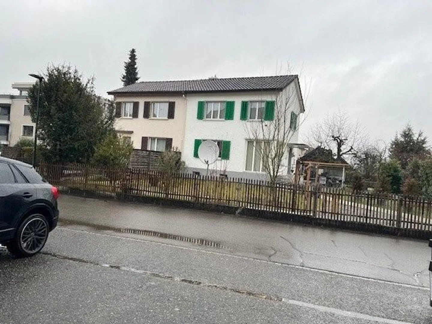 Salle de bricolage à louer - Photo 1 sur 4