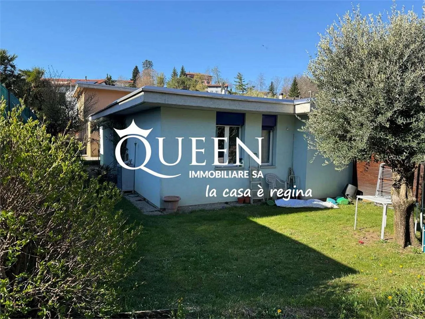 Charmantes Familienhaus mit Garten - Foto 3 von 4