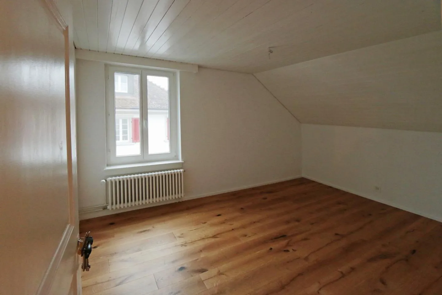 Erstvermietung nach Totalsanierung 3.5 Zi. Dachwohnung - Foto 4 von 6