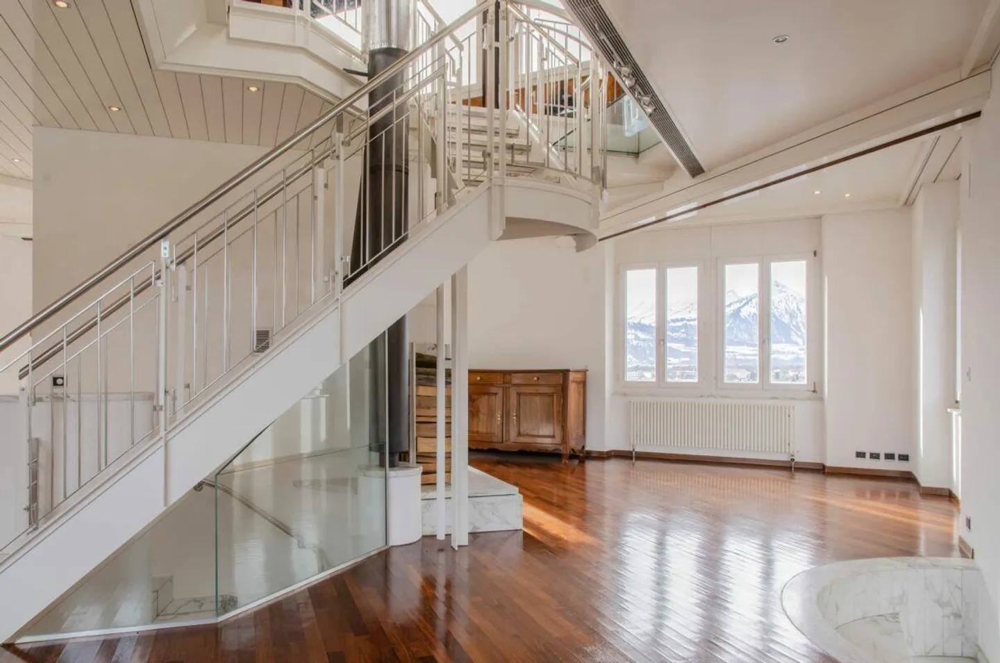 Appartement de Tour Élégant avec Vue sur les Alpes, Interlaken - Photo 19 sur 27