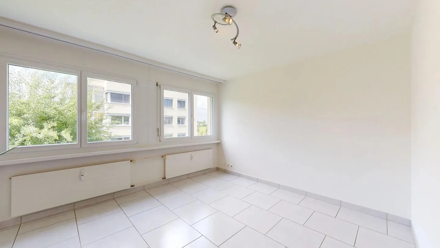 Appartement lumineux de 3,5 pièces avec place de parking - Photo 5 sur 14