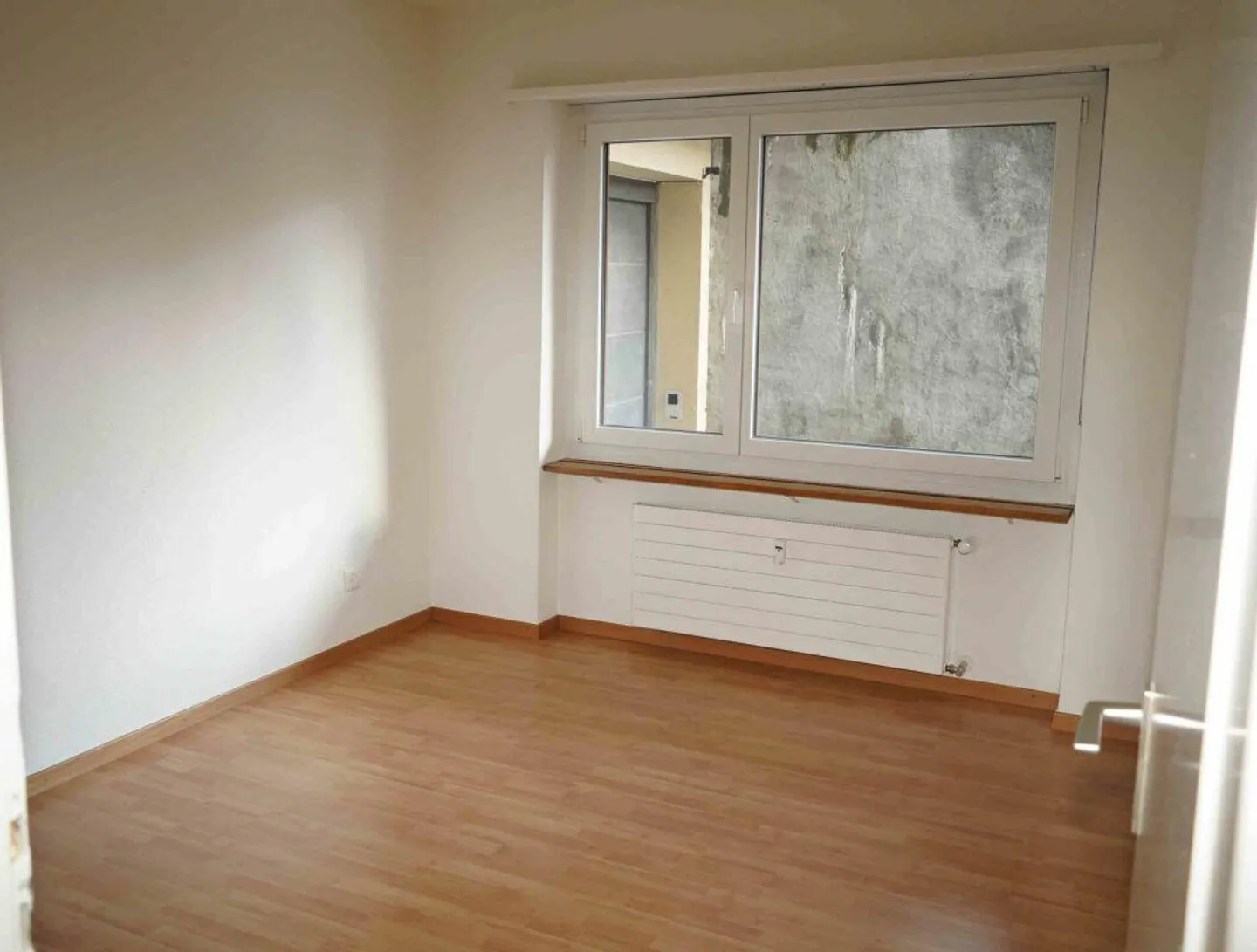 Renovated and Practical Apartment by the Lake - Photo 5 of 6