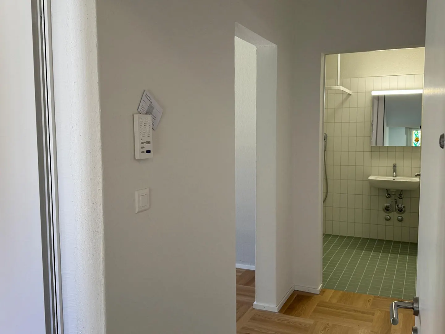 Frisch renovierte 2.5-Zi-Wohnung EG nahe der Universität St. Gallen - Foto 9 di 10