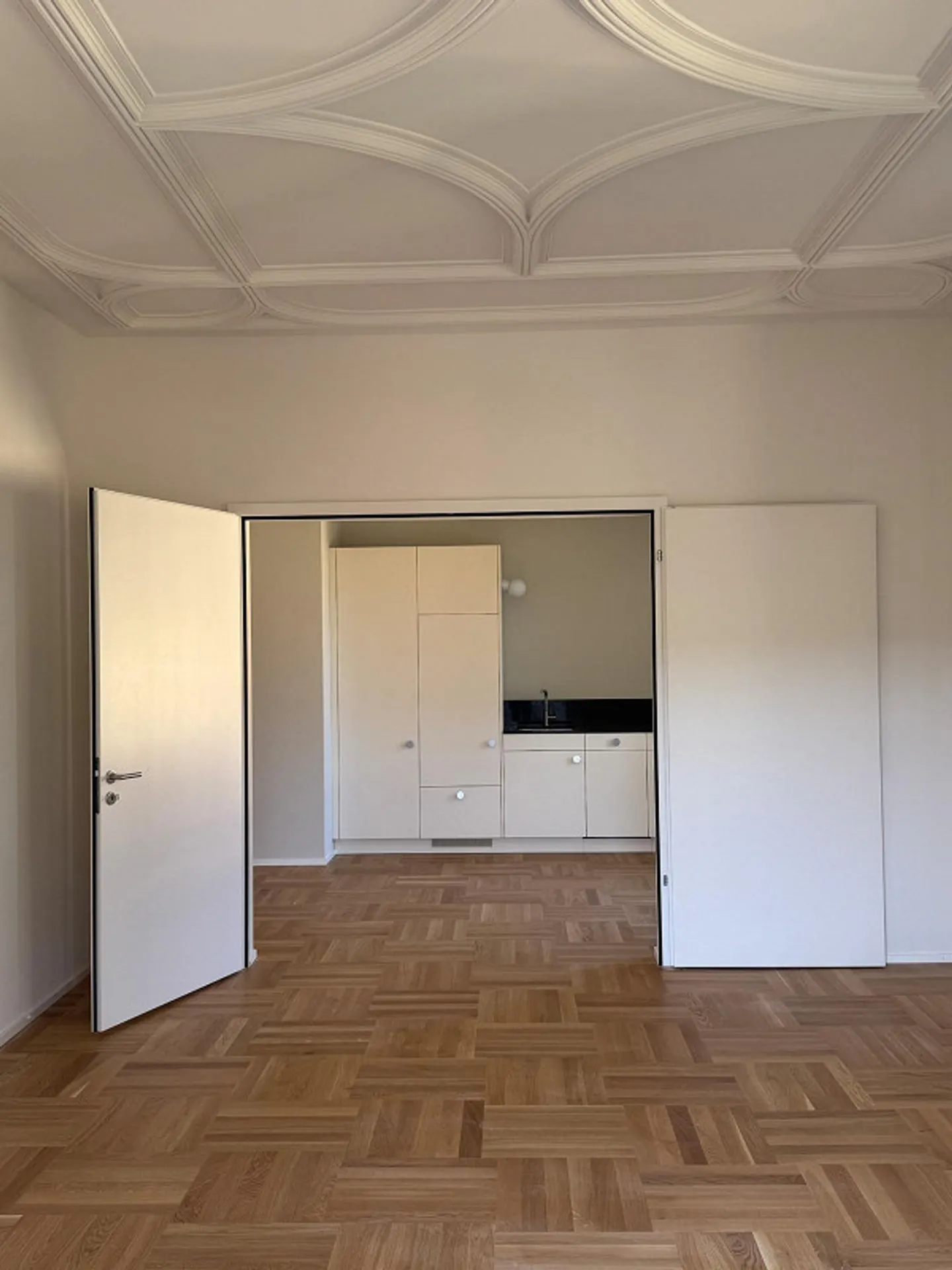 Frisch renovierte 2.5-Zi-Wohnung EG nahe der Universität St. Gallen - Foto 6 di 10