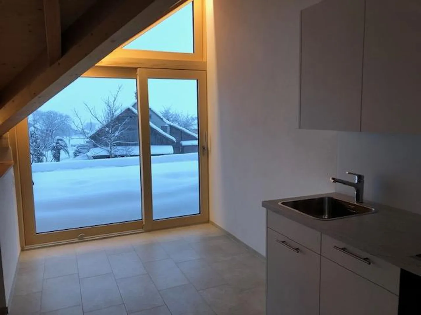 helle 1 1/2 Zimmer Wohnung zu vermieten - Foto 4 von 4
