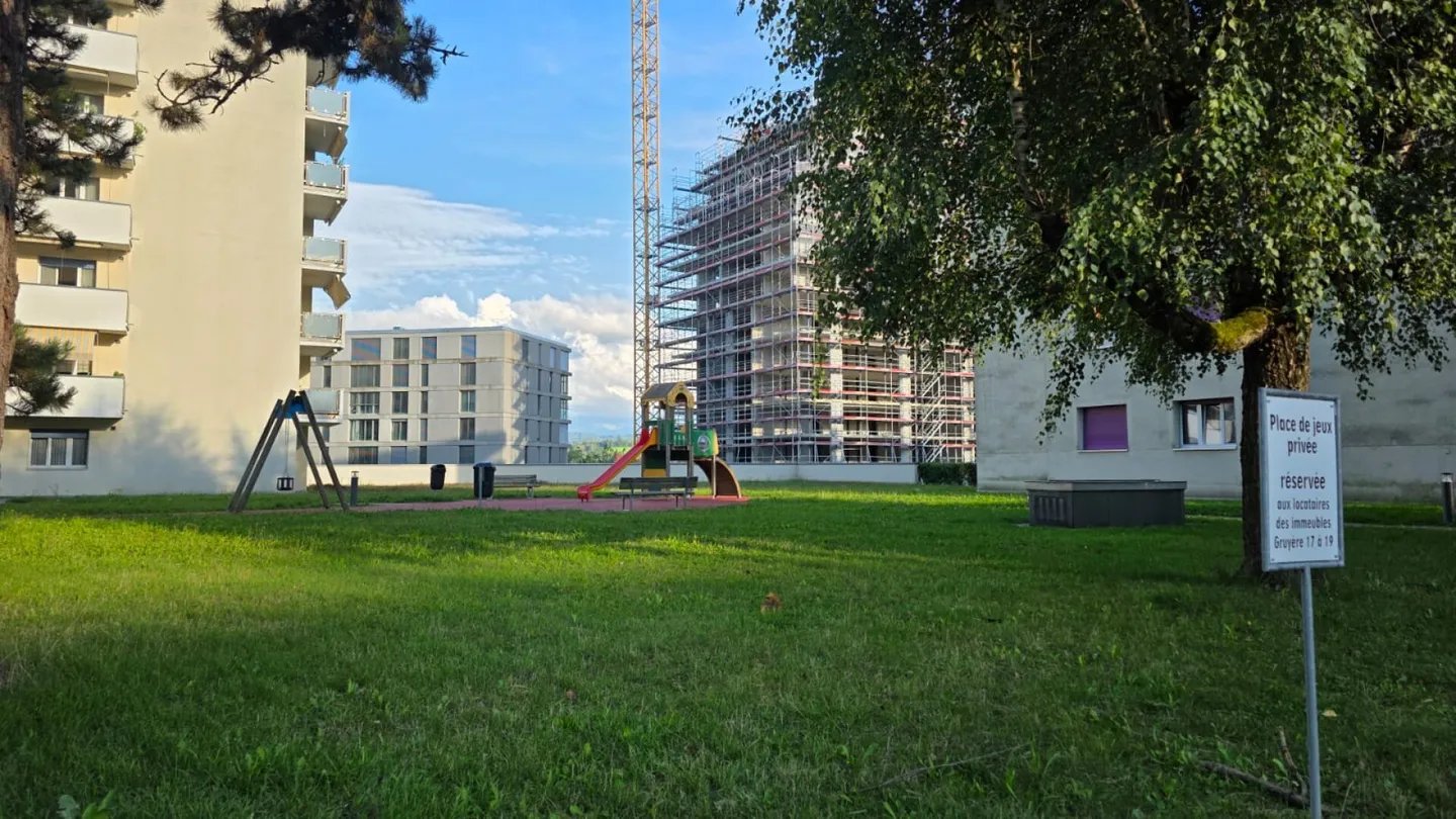 CON VISTA E VICINO AI SERVIZI - Foto 2 di 12
