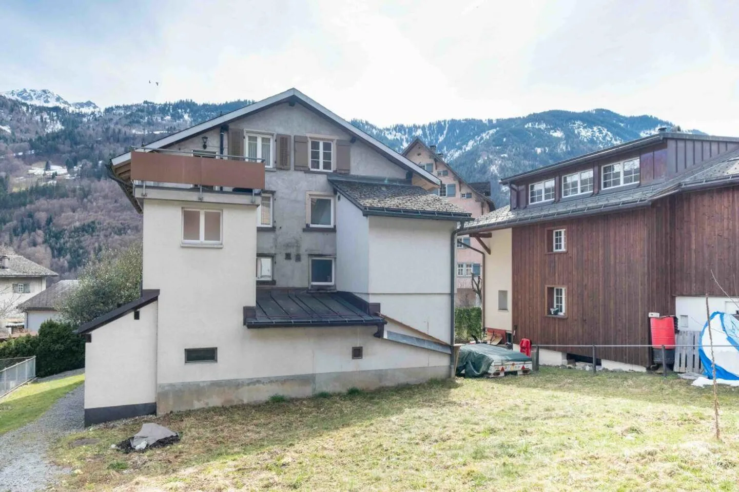 Charmantes Doppelhaus in Nidfurn - Foto 5 von 15