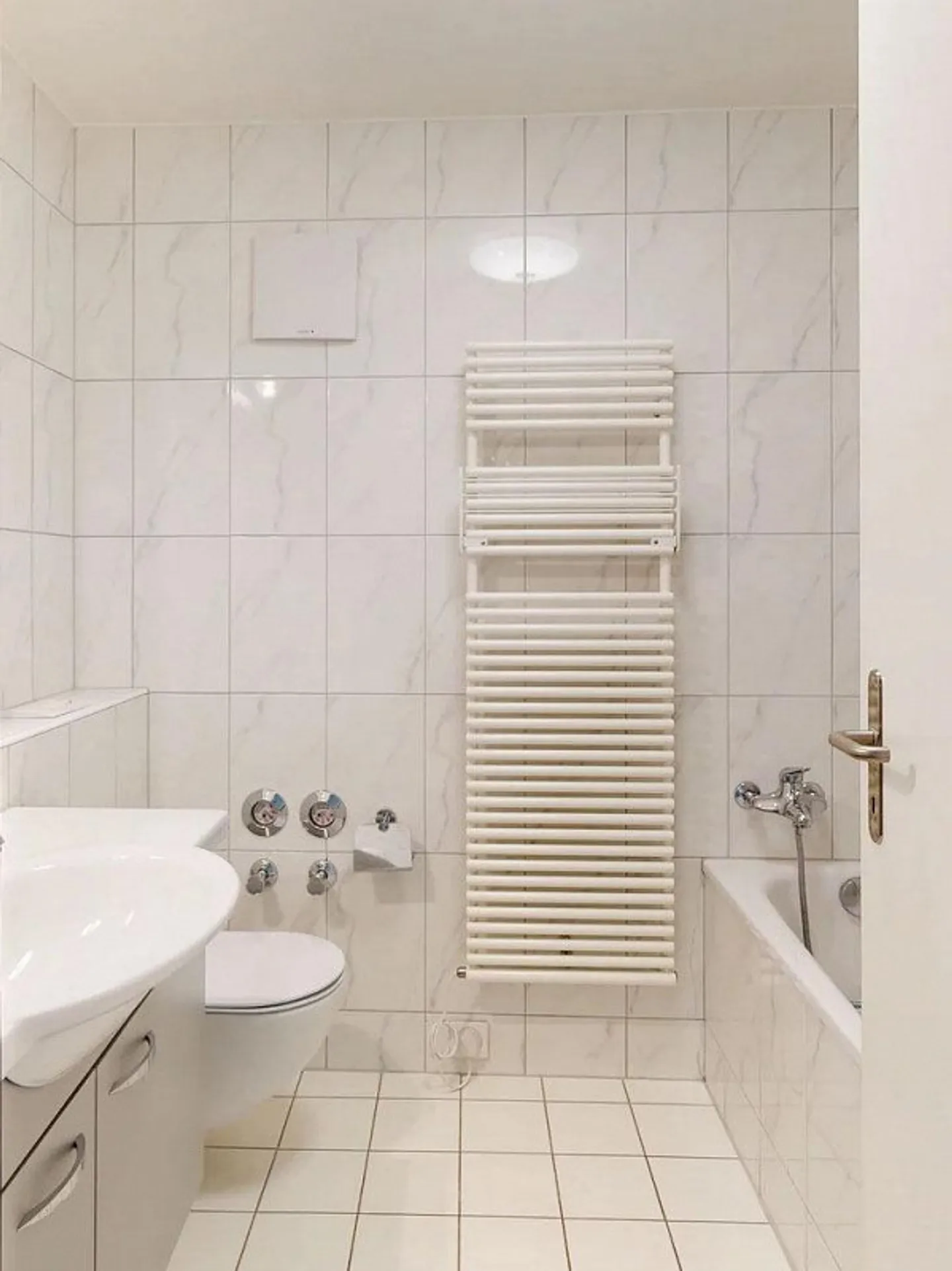 Appartement lumineux de 3,5 pièces avec place de parking - Photo 10 sur 14