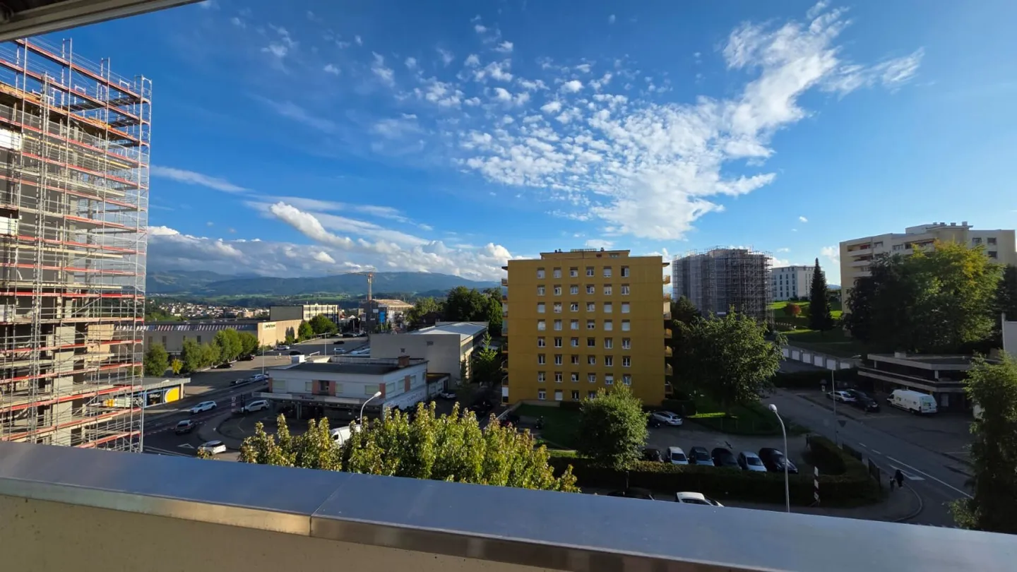CON VISTA E VICINO AI SERVIZI - Foto 3 di 12