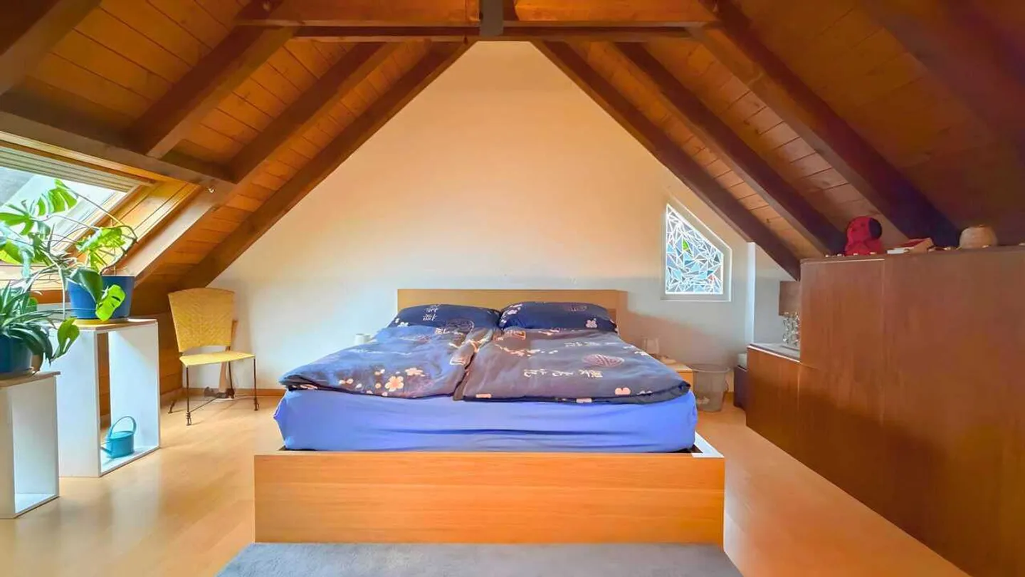 3.5-room maisonette with fireplace and balcony in Lupfig - Photo 7 of 9