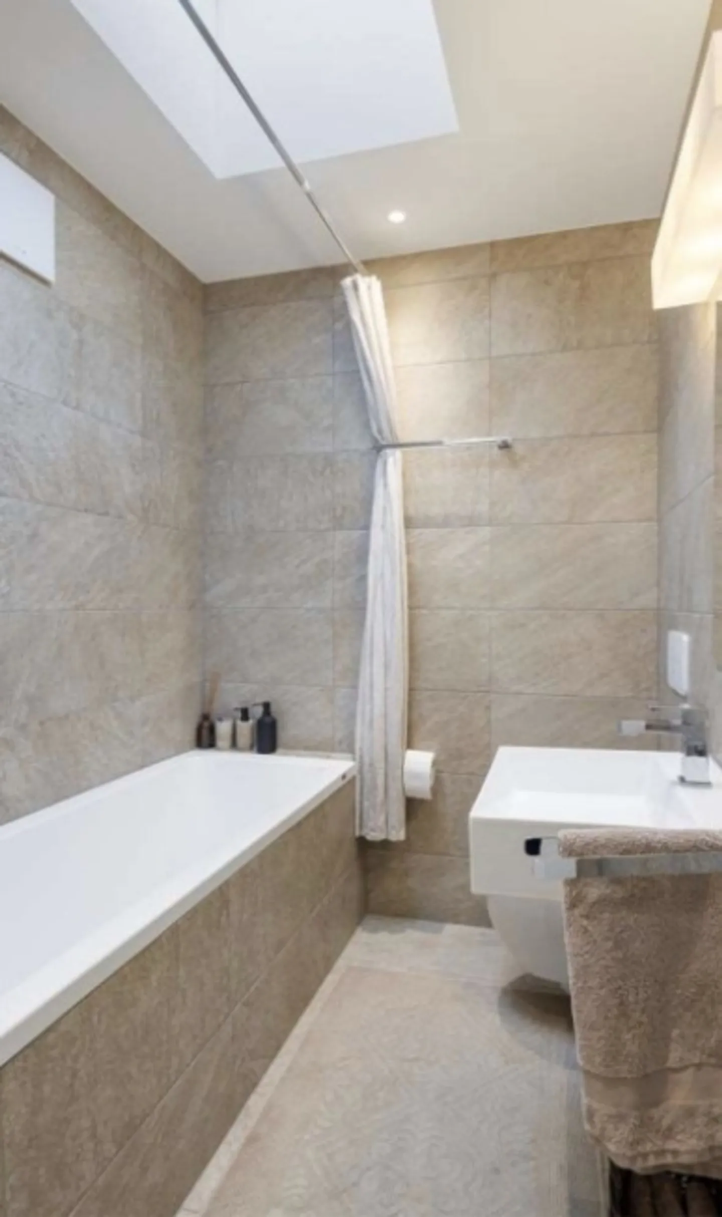 4½ ROOM PENTHOUSE APARTMENT IN LUCERNE, FURNISHED, TEMPORARY - Photo 7 of 10