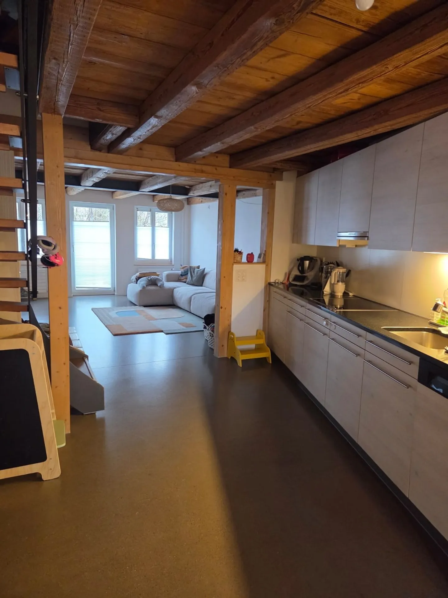 Section de maison avec part de jardin (exposition sud) et énorme cave naturelle (40m2). - Photo 3 sur 12