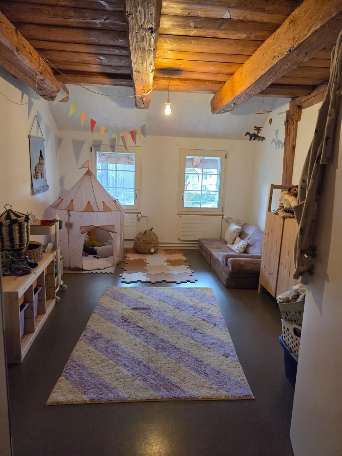 Section de maison avec part de jardin (exposition sud) et énorme cave naturelle (40m2). - Photo 6 sur 12