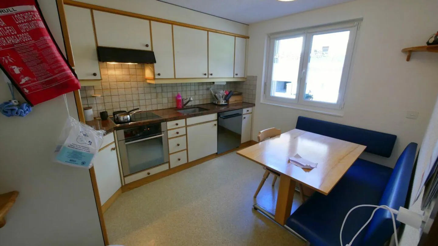 Casa unifamiliare (casa d'angolo) - Foto 4 di 15