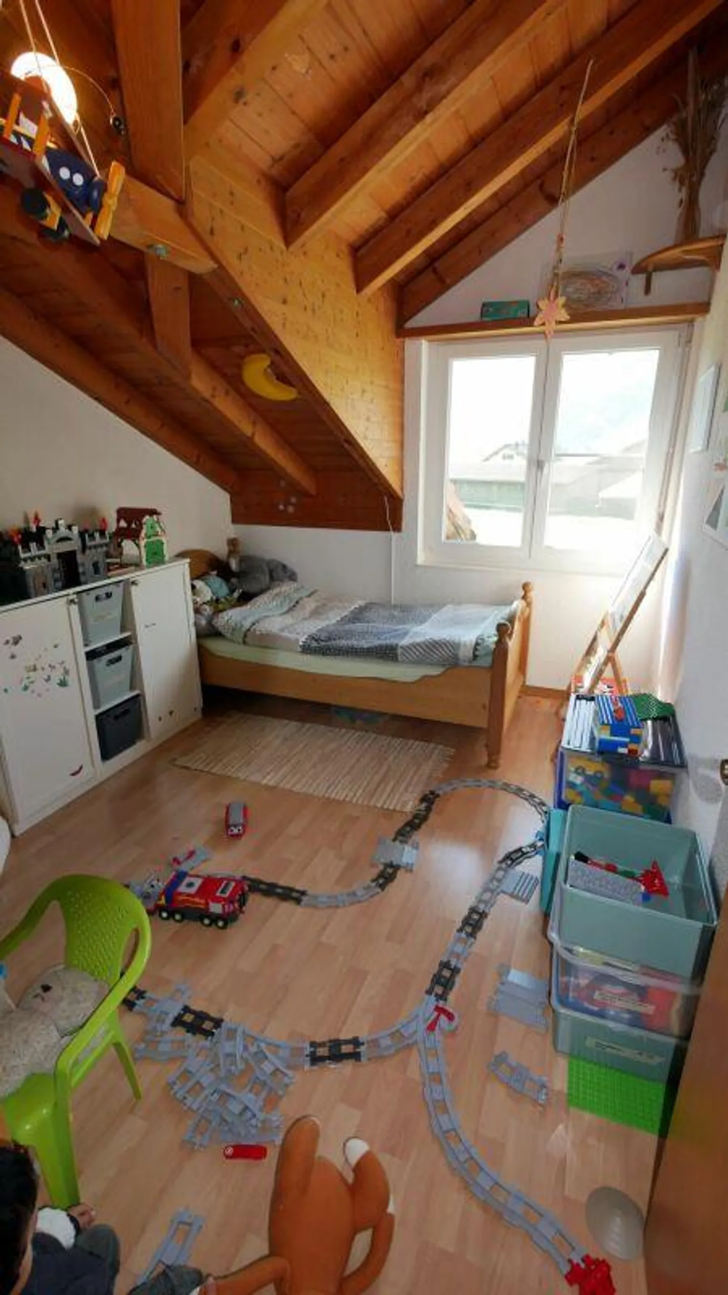 Casa unifamiliare (casa d'angolo) - Foto 10 di 15