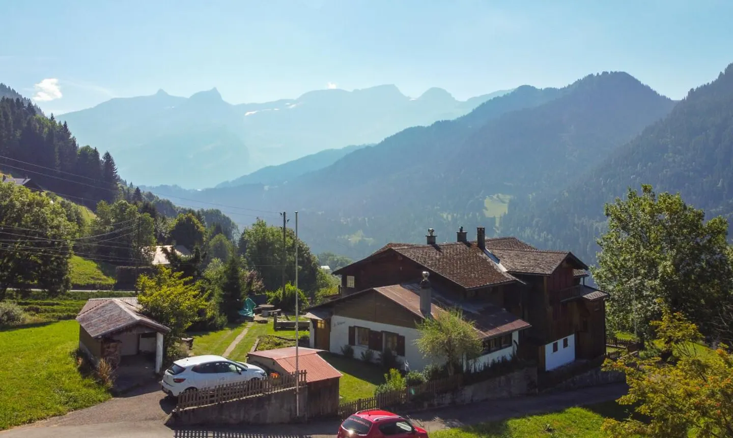 Chalet Charmant avec Vue Montagne - Photo 1 sur 11