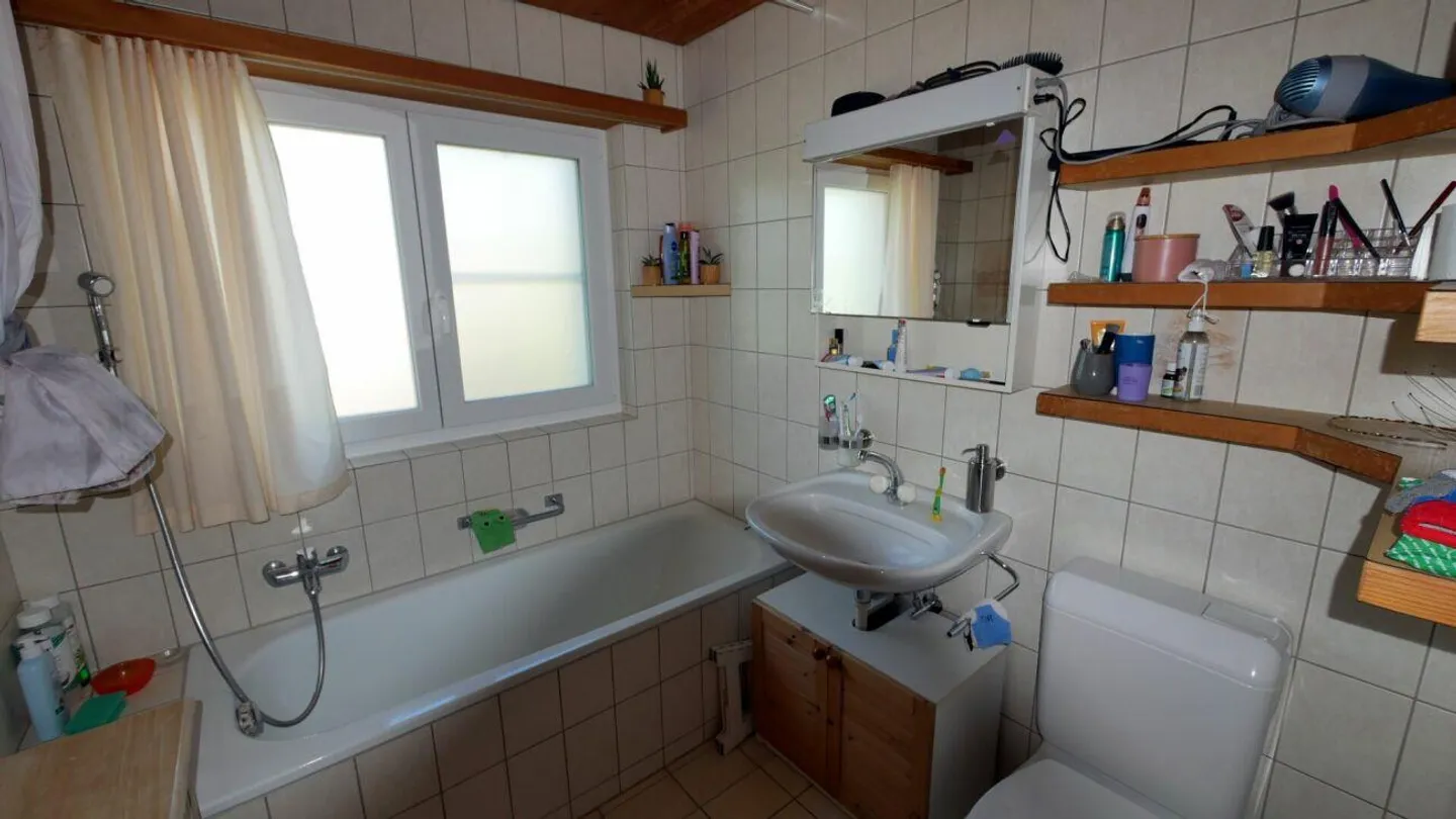 Casa unifamiliare (casa d'angolo) - Foto 11 di 15