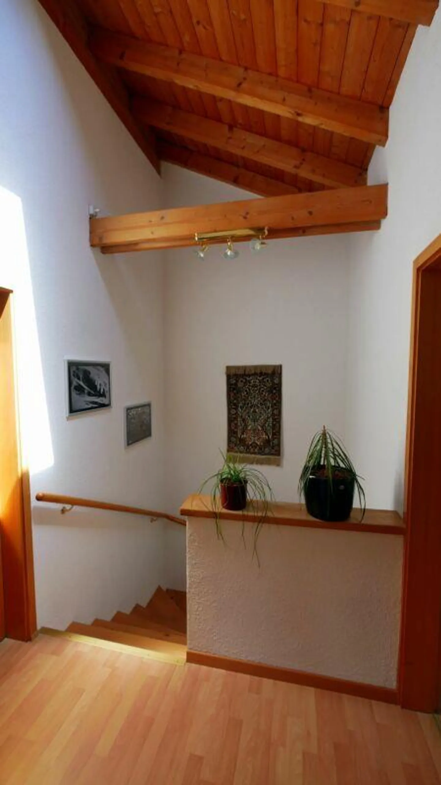 Casa unifamiliare (casa d'angolo) - Foto 12 di 15