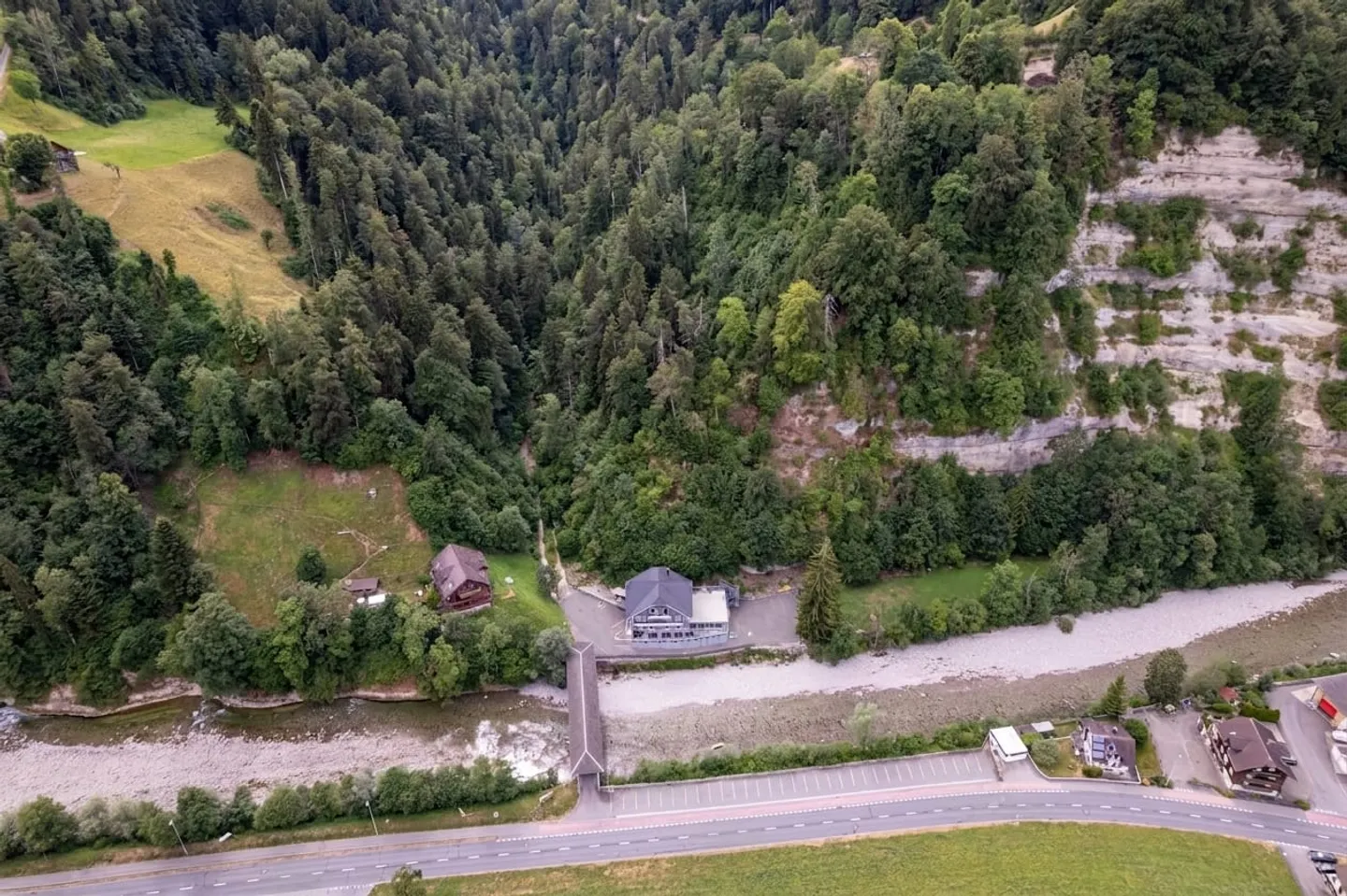 Einfamilienhaus kaufen - Foto 1 von 13